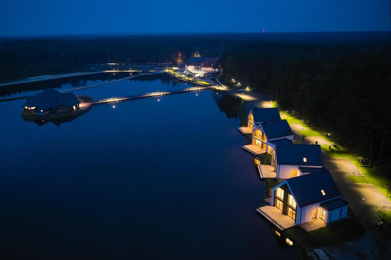 Debowy Dwor Hotel Ruda Rozaniecka Kültér fotó