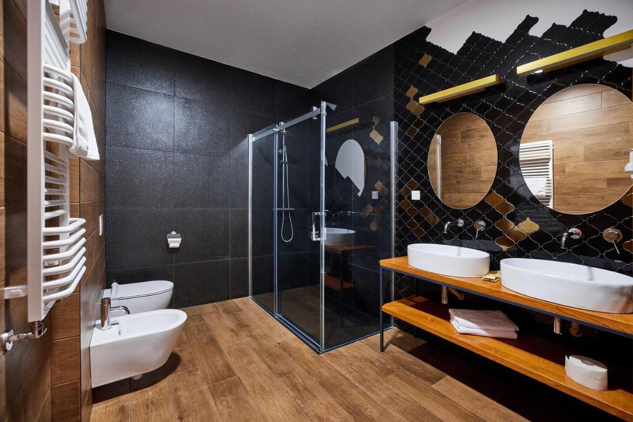 Debowy Dwor Hotel Ruda Rozaniecka Kültér fotó