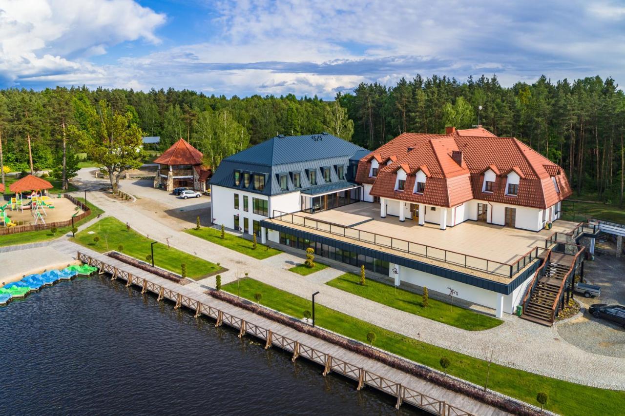 Debowy Dwor Hotel Ruda Rozaniecka Kültér fotó