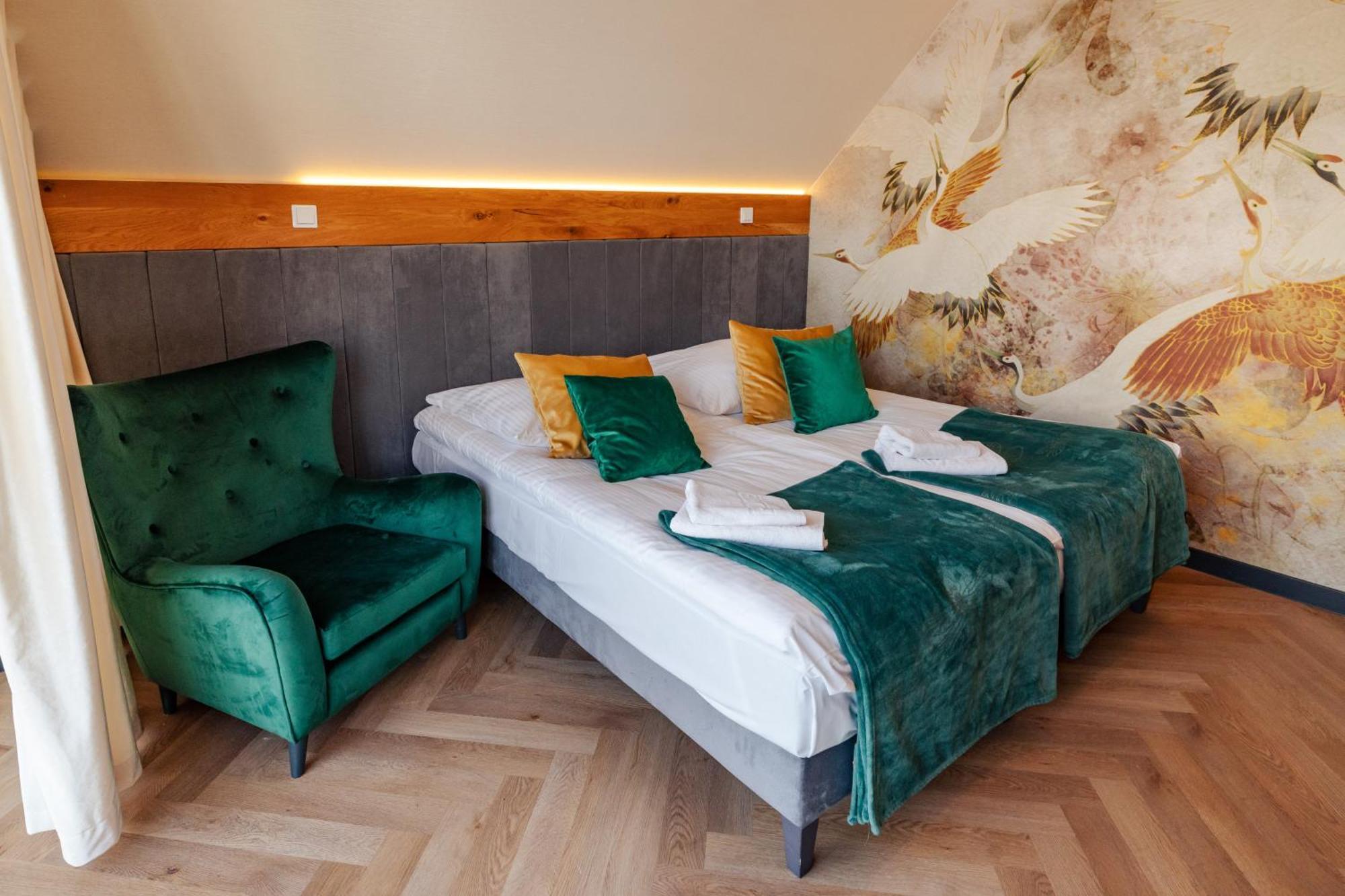 Debowy Dwor Hotel Ruda Rozaniecka Kültér fotó