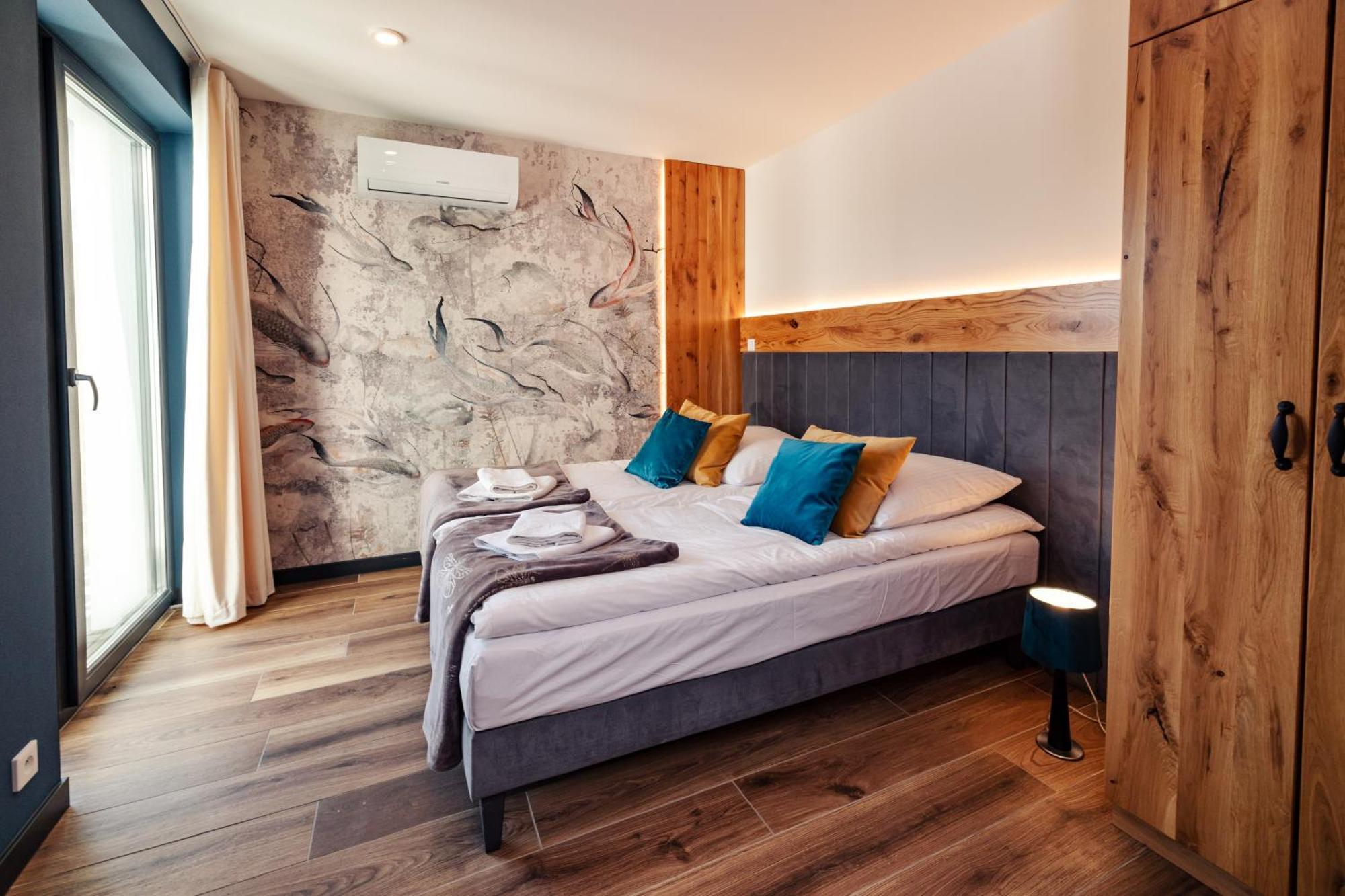 Debowy Dwor Hotel Ruda Rozaniecka Kültér fotó
